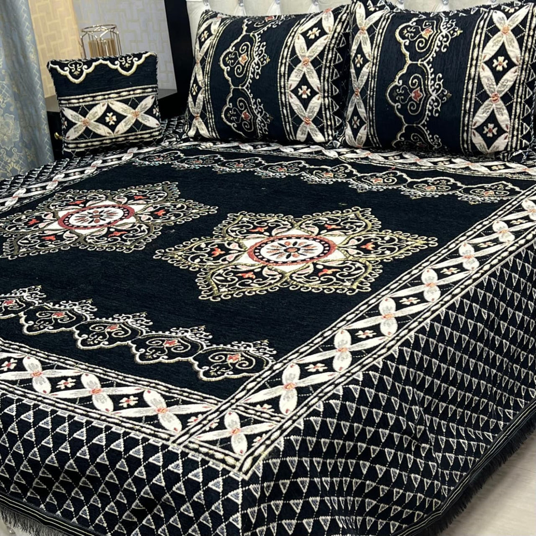4PC Velvet jaquard bedshset